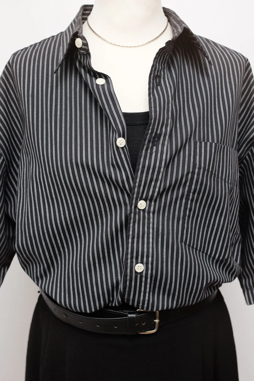 BLACK WHITE PINSTRIPED OVERSHIRT