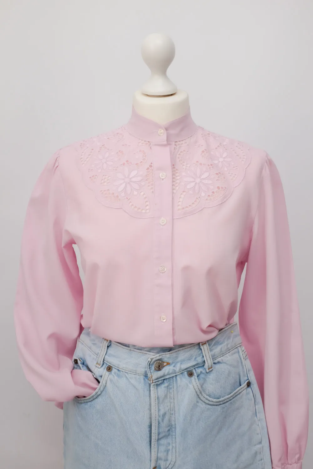 VINTAGE LACE ROSE SHIRT