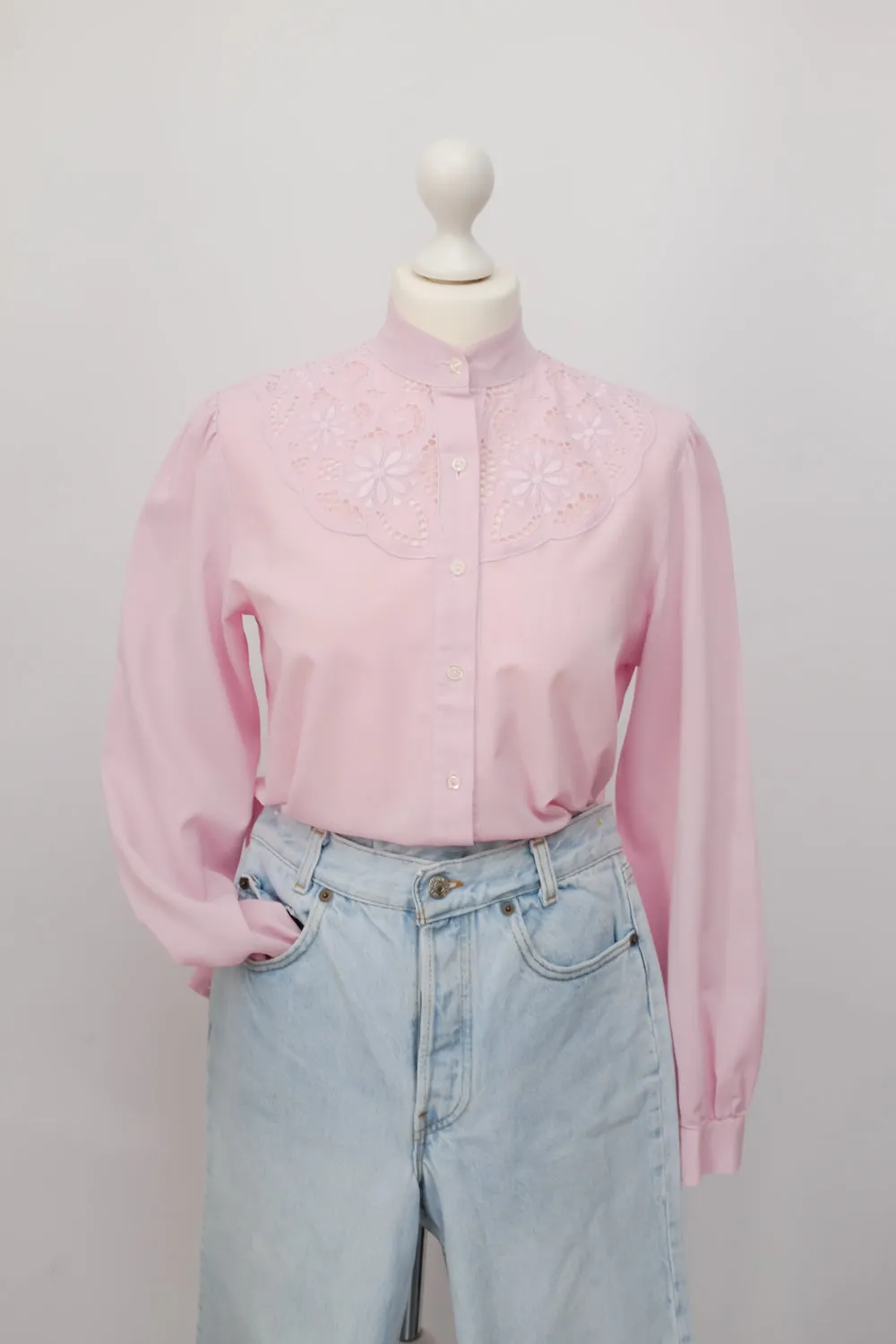 VINTAGE LACE ROSE SHIRT