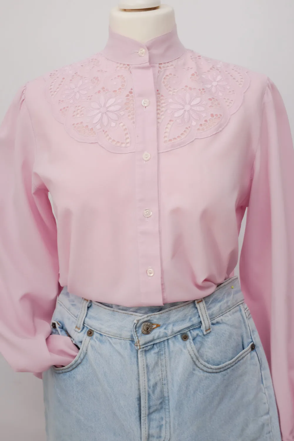 VINTAGE LACE ROSE SHIRT